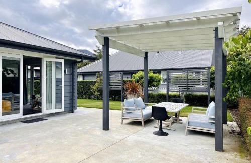 Hanmer Springs House | Cottage on Harrogate