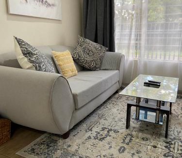 Greater Johannesburg Metropolitan Area House | Cottage on Keurboom