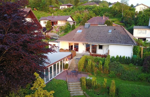 Heringhausen House | Cottage on Lake Diemelsee near Willingen with pool and sauna