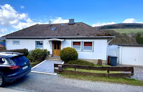 Heringhausen House | Cottage on Lake Diemelsee near Willingen with pool and sauna