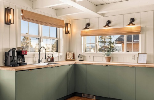 Granby Cottage | Cottage on Lake Granby with 360 Mountain Views/Rocky Mountain Nat'l Park/Ski