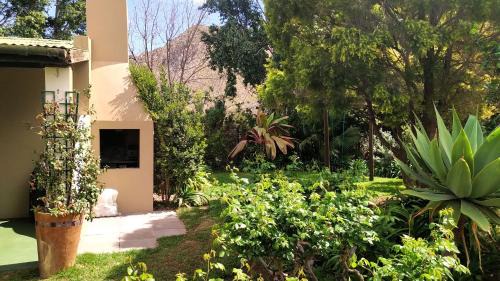 Montagu Apartment | Cottage on Long
