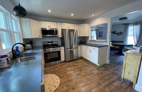 Muskegon House | Cottage on Marquette