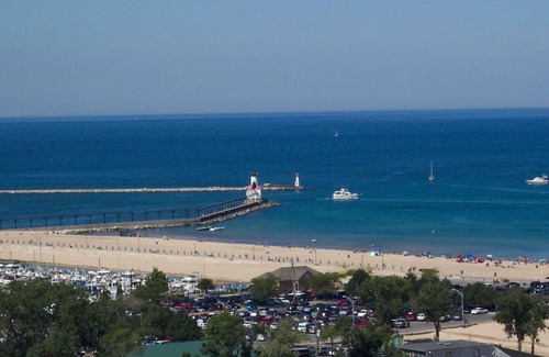 Michigan City Cottage | Cottage on the dune - short walk to beach