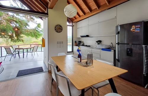 Guatape Cabin | Cottage on the Lake:Private Cabin with Jacuzzi in Guatapé, near Piedra del Peñol