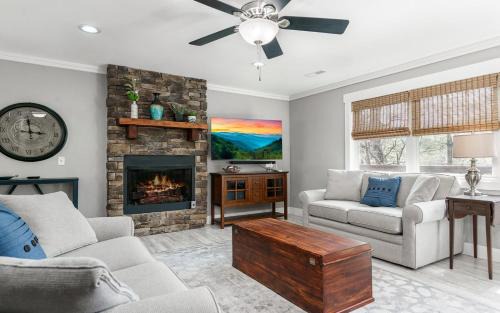 Pigeon Forge Villa | Cottage On The Ridge
