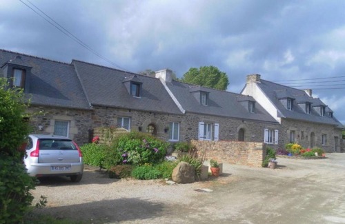 Garlan House | Cottage 'Penty's Ar Men 1' with Shared Terrace