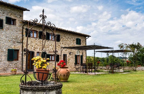 San Pietro in Bossolo Cottage | Cottage Polvereto S. Andrea a Cellole a beautiful hilltop Castle sleeps two