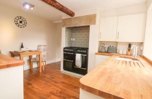 Honley House | Cottage Round T'Corner