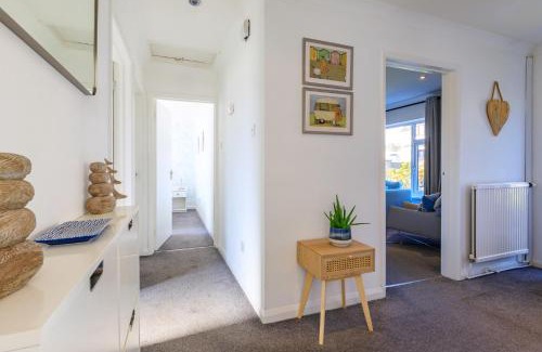 Saundersfoot House | Cottage sleeps 6 within 5 mins from the sea