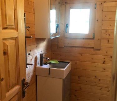 Garrykennedy House | Cottage - Sleeps up to 6 & hot tub