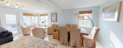 St. Augustine Beach House | Cottage Three DIRECT OCEANFRONT Best Section of Beach - Steps to Beach -Walk to Restaurants