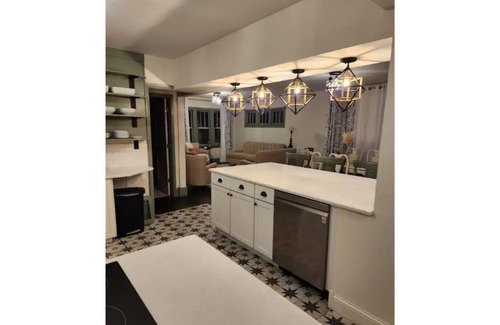 Cottage Grove House | Cottage View