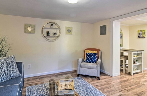 Gulfport Cottage | Cottage w/ Fire Pit ~ 3 Mi to St Pete Beach!