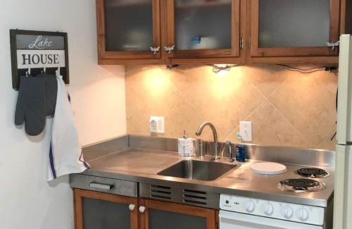 Shirley Cottage | Cottage walking distance to Greers Ferry Lake, boat launch and swimming area