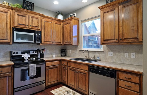 Hollister Cottage | Cottage with 2 Pools, Splash Pad and Private Hot Tub