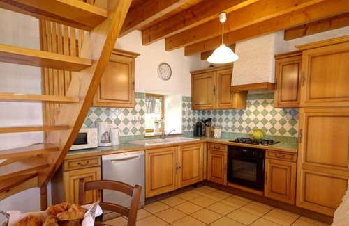 Les Salles Cottage | Cottage with fireplace, garden, and Wi-Fi in Les Salles