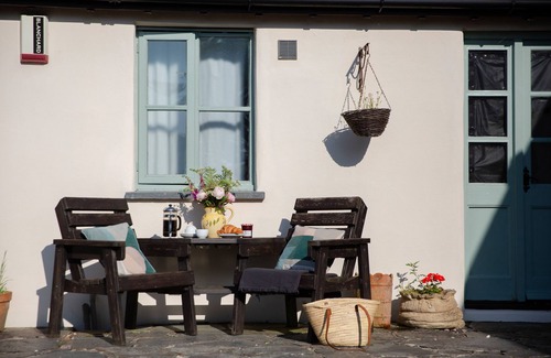 Bude Cottage | Cottage With Indoor Swimming Pool In Stunning Rural Location Near Ocean
