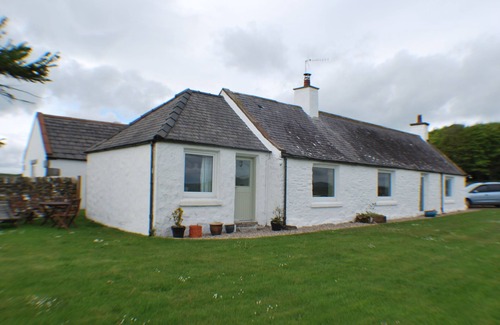 Kirkcudbright Cottage | Cottage with stunning views over Kirkcudbright Bay, a short walk from the beach.