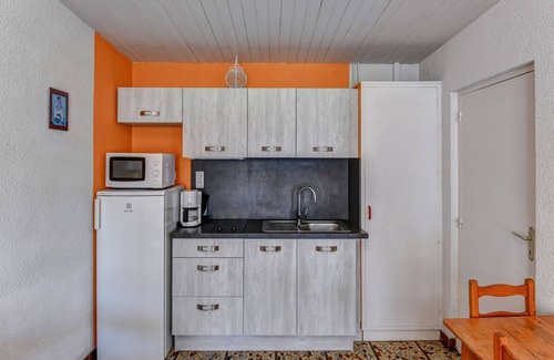 Saint-Savinien House | Cottage with swimming pool and activities