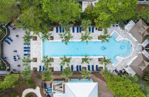 Seagrove Beach House | Cottages at Eastern Lake by Panhandle Getaways