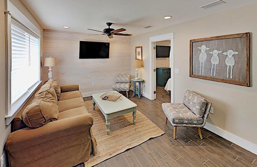Destin House | Cottages by the Bay - At Last