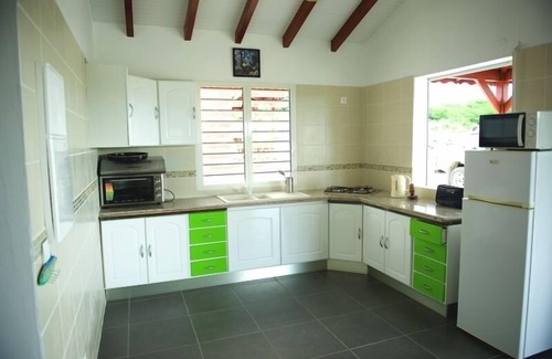 Saint-Francois Cottage | Cottages with swimming pool and SPA - Village Cove has water