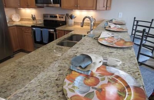 Ocean Isle Beach Villa | CottageVacations4u "An Ocean of Dreams"-oceanview-pool club-elevator