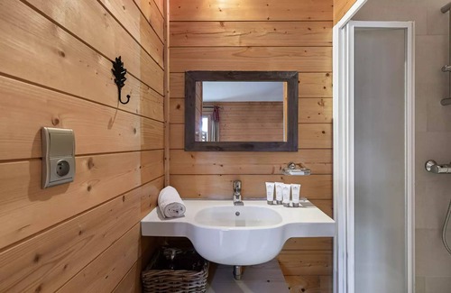 Saint-Marcel Apartment | Cotton Residence - 5 Rooms for 10 People