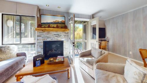 Elkhorn House | Cottonwood Condo 1413