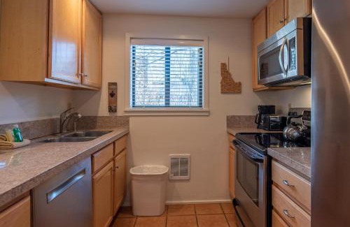 Elkhorn House | Cottonwood Condo 1453