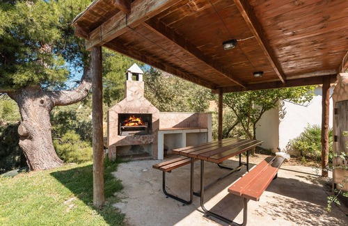 Antequera Villa | Country House 'Cortijo Era Del Realenguillo' with Mountain View, Wi-Fi and Air Conditioning