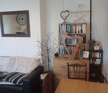 London Borough of Bromley Apartment | Couch bed