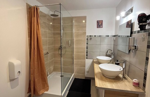 Malay Bed & Breakfast | Couleurs de la vie - Chambre Orange