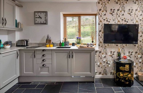 Combe Martin Cottage | Coulscott Bantam Cottage
