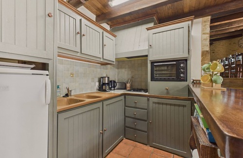 Saint-Crepin-et-Carlucet Ski Chalet | Country house for 6 with swimming pool and garden