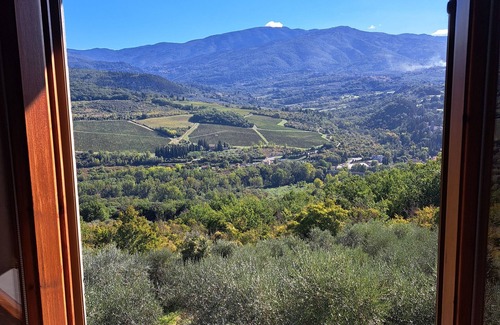 Rignano sull'Arno House | Country apartment with private terrace, free wifi and external shared pool