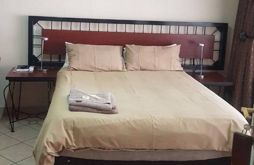 Polokwane House | Country Blue Guest House