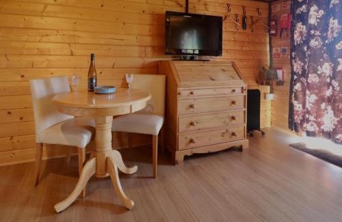Ashwick Other | Country Bumpkin - Romantic Couples stay in Oakhill Cabin