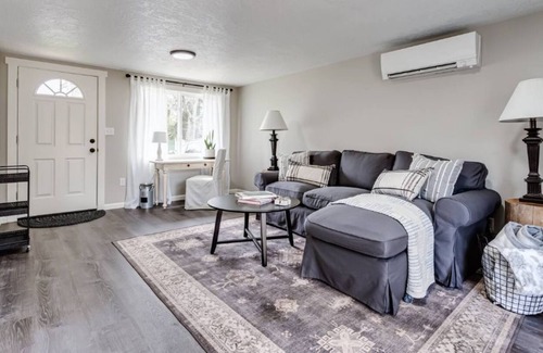 Bethel-Danebo House | Country Classic Home-Short drive to the vineyards