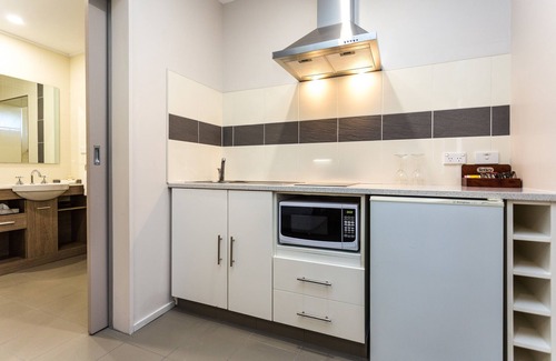 Centennial Park Hotel | Country Comfort Amity Motel