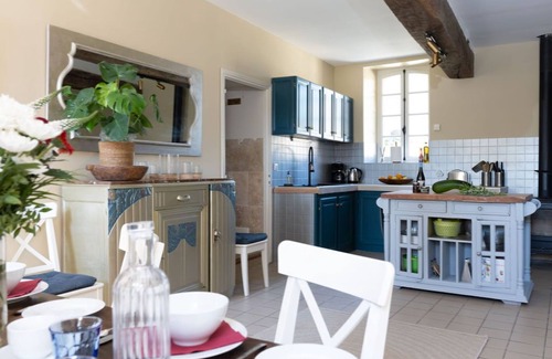 Seailles House | Country Comfort and Historic Charm