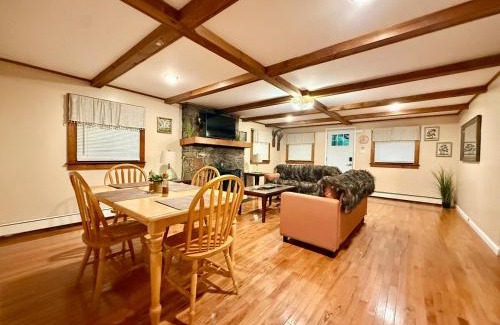 Montague House | Country Comfort Cabin Delaware River Islands