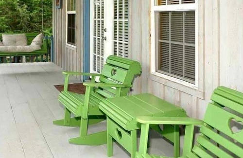 Newport Cabin | Country Cottage by RedAwning