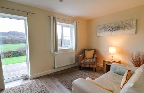 Llanfihangel Tal-y-llyn House | Country Cottage