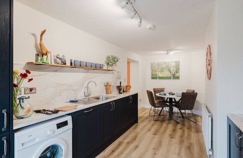 Farmington Cottage | Country Cottage in the Heart of the Cotswolds