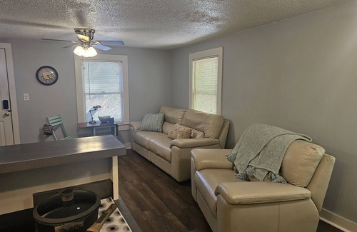 Sanford House | Country Cottage on wooded lot minutes from town. Pet friendly!