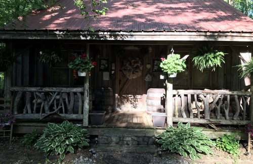 Clarkesville Cabin | ♥️ Country Elegance ♥️