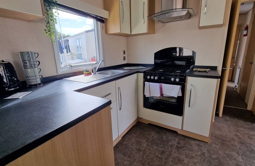 Dymchurch House | Country escape - Anglers (D/F)