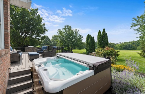 Lexington House | Country Estate - Hot Tub & Fire Pit - 24 Acres